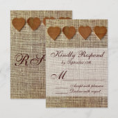 Rustisch land Wooden Hearts Burlap Wedding RSVP Kaartje (Voorkant / Achterkant)