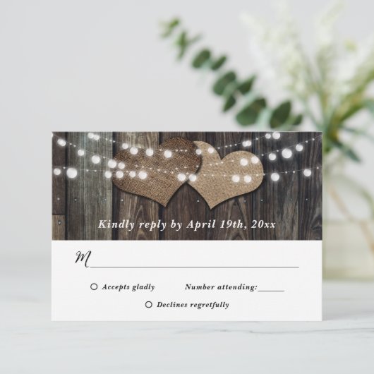 Rustisch landhoutwoord RSVP kaartje (Staand voorkant)