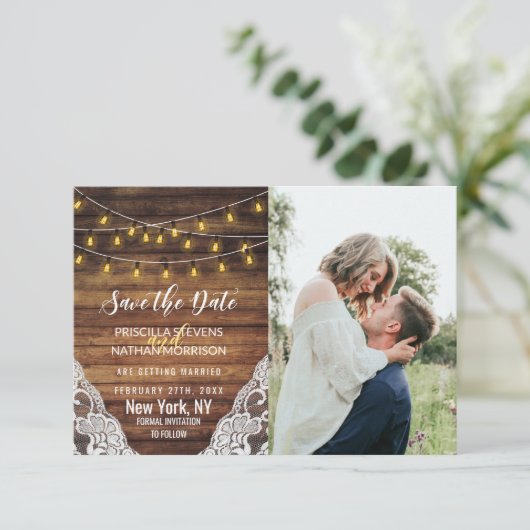 Rustisch landingstranche met lights Wood Lace Save The Date (Staand voorkant)