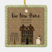 RUSTISCH NIEUW-THUIS SALTBOX-HUIS GEPERSONALISEERD KERAMISCH ORNAMENT (Voorkant)