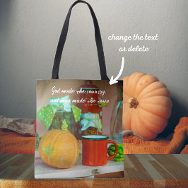 Rustisch stilleven met pompoen en een rode Mok Tote Bag