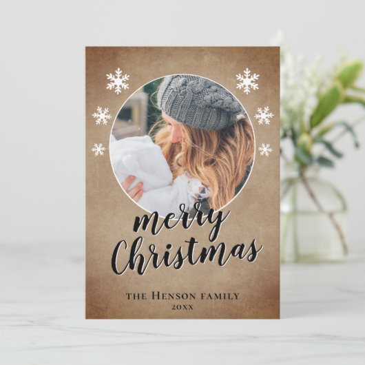 Rustische familie Foto Snowflake Merry Kerstmis Feestdagenkaart (Staand voorkant)