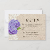 Rustische Paarse Hydrangea Lace & Burlap Wedding R RSVP Kaartje (Voorkant)
