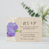 Rustische Paarse Hydrangea Lace & Burlap Wedding R RSVP Kaartje (Staand voorkant)
