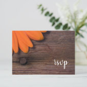 Rustische Sinaasappel Daisy Ranch Wedding RSVP Kaa Kaartje (Staand voorkant)