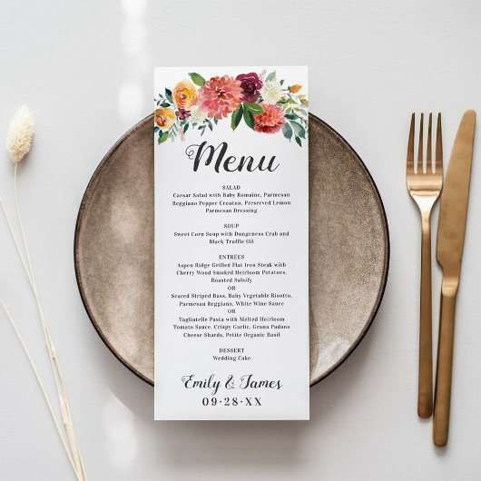 Rustoord bloemendiner met monogram voor een herfst menu