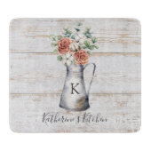 Rustoord Monogram Roos Katoen Eucalyptus in een ka Snijplank (Voorkant)