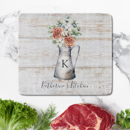 Rustoord Monogram Roos Katoen Eucalyptus in een ka Snijplank
