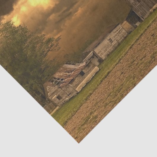 Rusty Barn onder Stormy Skies Tissuepapier (Detail)