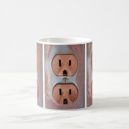 Rusty Electrical Outlets Koffiemok (Center)