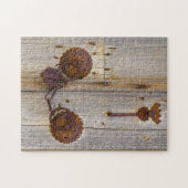 Rusty  oud ijzerhangslot op een houten deur " legpuzzel (Horizontaal)