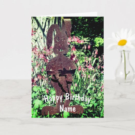 Rusty Rabbit Flower Garden Personalized Birthday Kaart (Kleine Plant)