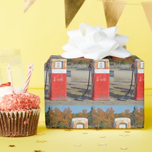 Rusty Retro Gasoline Pomp Cadeaupapier (Verjaardagsfeest)