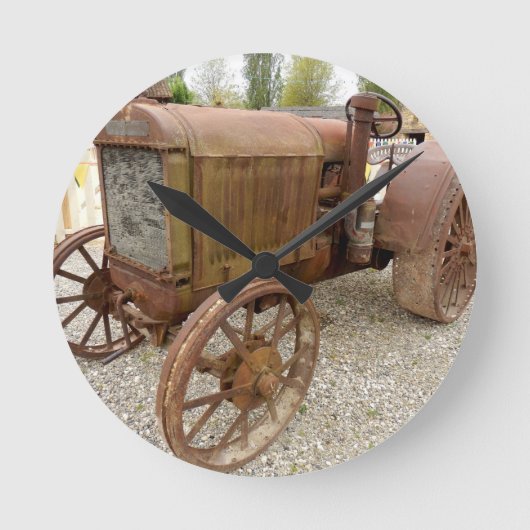 Rusty tractor ronde klok (Voorkant)