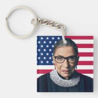 Ruth Bader Ginsburg en de vlag van de VS