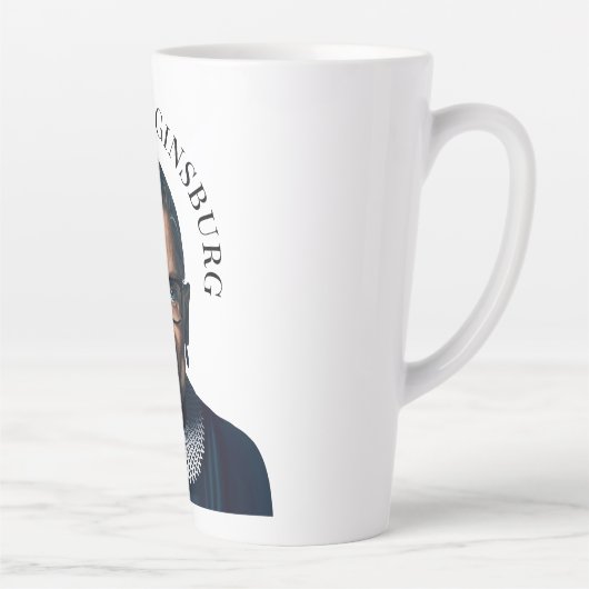 Ruth Bader Ginsburg Latte Mok (Rechts)