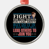 Ruth Bader Ginsburg leidt anderen naar jou toe Metalen Ornament (Voorkant)