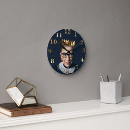 Ruth Bader Ginsburg met Gold Crown Ronde Klok