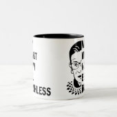 Ruth Bader Ginsburg, we moeten nu meedogenloos zij Tweekleurige Koffiemok (Center)