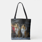 Ruw Collie Snowy Sleigh Kerstmisdecor Tote Bag (Achterkant)