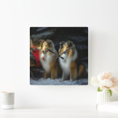 Ruw Collie Snowy Sleigh Kerstmisdecor Vierkante Klok (Huis)