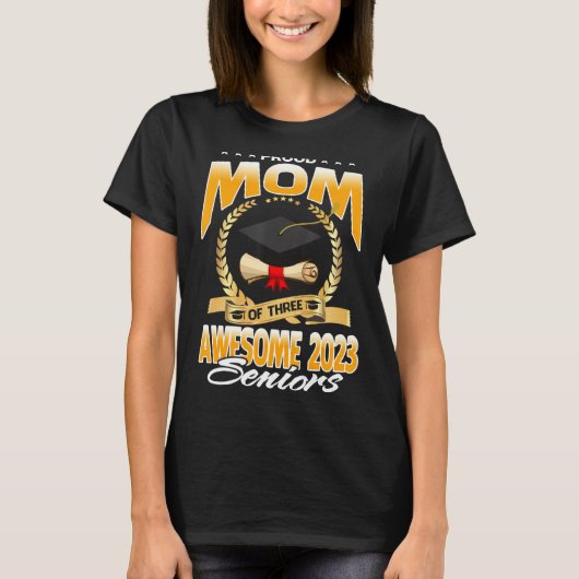 Ruw mam van drie Geweldige 2023 naasten T-shirt (Voorkant)