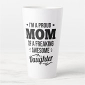 Ruw mam van een Geweldige dochter Latte Mok (Voorkant)