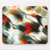 Ruw zilverachtig gesteente over brandend lid, inte muismat (Voorkant)