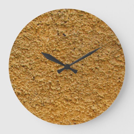 Ruwe beton gele bouwmuur zonder cijfers grote klok (Voorkant)