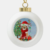 Ruwe Collie Dog in Sneeuwkerstcadeau Keramische Bal Ornament (Voorkant)