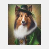 Ruwe Collie-hond in St. Patrick's Day-jurk Fleece Deken (Voorkant)