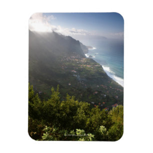 ruwe kustlijn van het atlantisch eiland madeira magneet