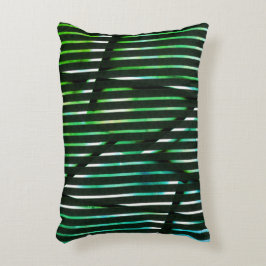 Ruwe strepen over een groen gekleurd abstract ontw accent kussen