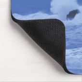 ruwe zeeen die tegen een rotsachtige kust botsen muismat (Hoek)