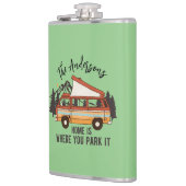 RV Camping Trailer Home is waar u het parkeren Heupfles (Links)