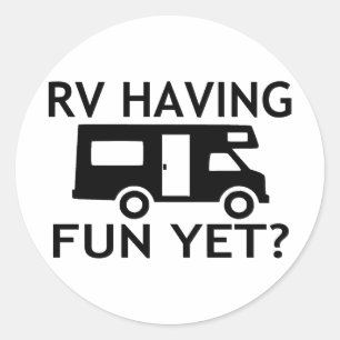 RV met een fraaie maar grappige woordspeling Ronde Sticker