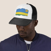Rwanda Flag Trucker Pet (In situ)