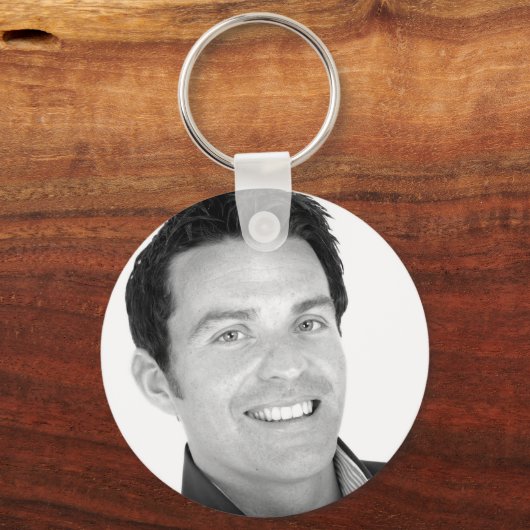 Ryan Kelly Music - Sleutelhanger - Up Close (Voorkant)