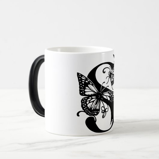 S Alphabet black butterfly Magische Mok (Voorkant links)