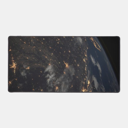 's Avonds licht de stad op de planeet aarde Bureaumat (Voorkant)