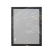 's Avonds licht de stad op de planeet aarde Notitieblok (Linkerzijde)