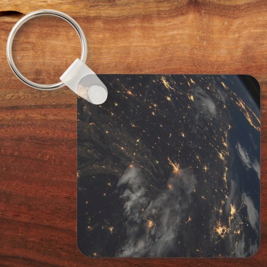 's Avonds licht de stad op de planeet aarde Sleutelhanger (Voorkant)