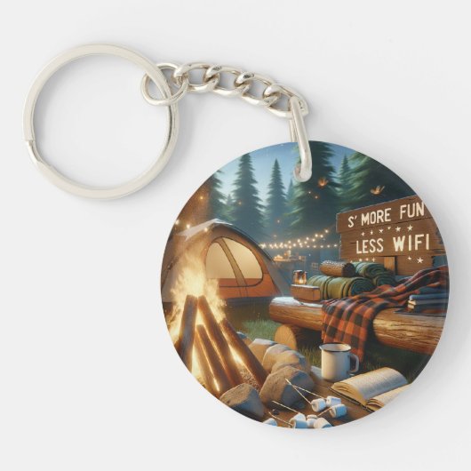 S’more Fun Camping Keychain – Rustic Accessory (Voorkant)