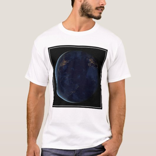 's Nachts licht de stad van de aarde T-shirt (Voorkant)