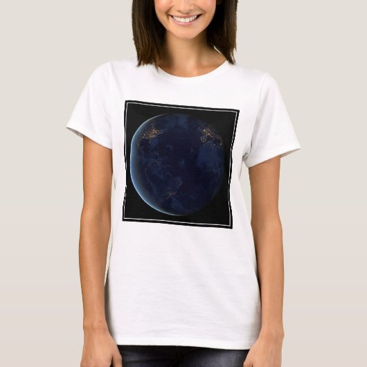 's Nachts licht de stad van de aarde T-shirt (Voorkant)