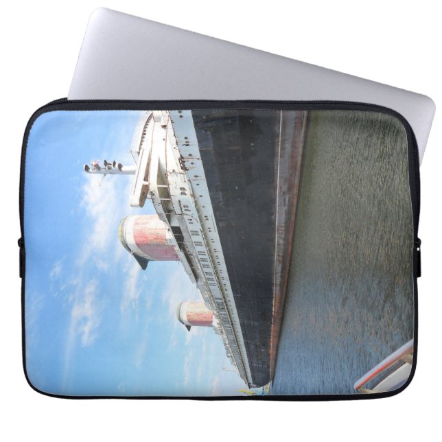 S.S. United States op de Delaware River Laptop Sleeve (Voorkant)