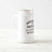's Werelds meest Geweldige 18-jarige Bierpul (Voorkant links)