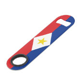 Saba Flag Speed Flessenopener (Voorkant Gekanteld)