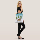 Sable Shetland Sheepdog In Een Winterbos Tote Bag (Op model)