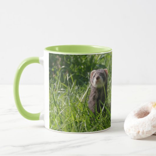 Sable Weasel Afbeelding Cute Ferret Mok (Met donut)